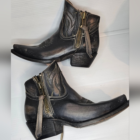 Freebird Wolfie Black distressed Western Ankle Bootie Size 6 - Picture 5 of 15